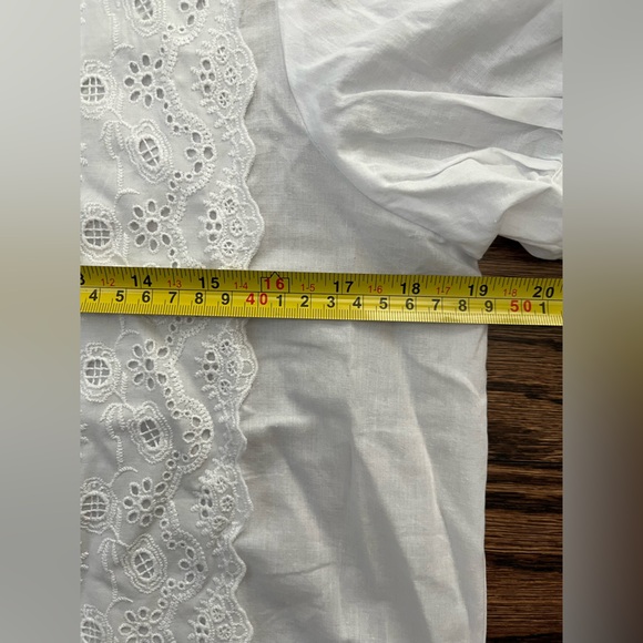 NWT Joie White Broderie Anglaise Eyelet Blouse With Crocheted Peter Pan Collar. - Picture 5 of 5